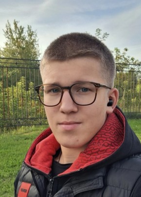 Роман Сысоев из Москвы 20 лет