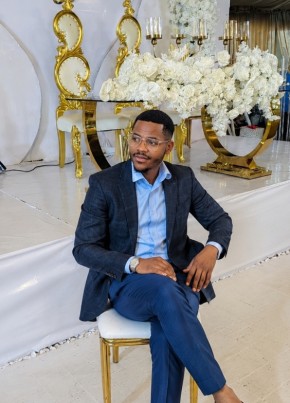 Alfred из Kolwezi 28 лет