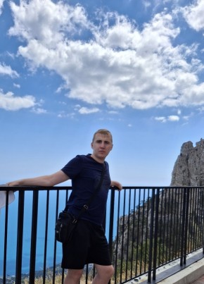 Константин из Брянска 24 года