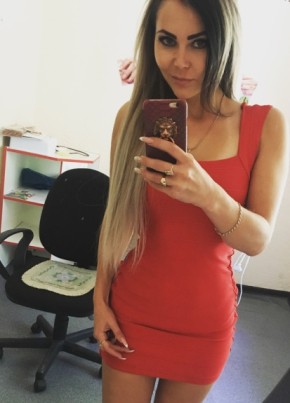 Юленька, 36, Россия, Усть-Донецкий