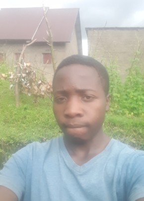 Niyonkuru moyize, 18, Republika y’u Rwanda, Kigali