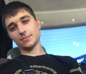 Андрей, 22 года, Казань