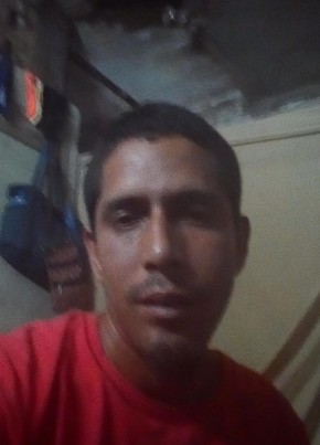 Yoan из la Ciudad Condal 33 года
