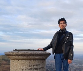 Abdusha, 19, Birmingham