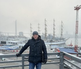 Ivan, 46, Saint Petersburg