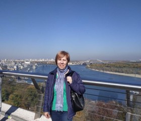 Ирина, 58 лет, Київ