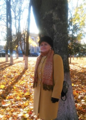 Вера, 66, Россия, Кировский