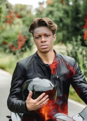 Maicheal из Lomé 18 лет
