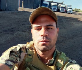 Yeferson, 19, Paine