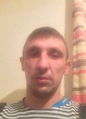 Олег, 36, Россия, Матвеев Курган