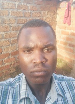 Médard Olongo, 23, Congo, Lubumbashi