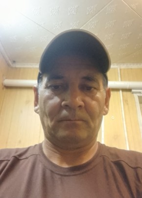 Фируз из Чебаркули 48 лет