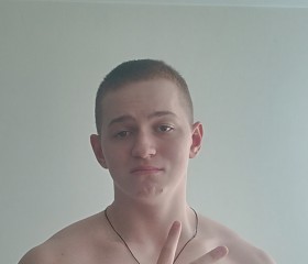 Tikhon, 18, Perm