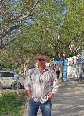 Виталий из Феодосии 47 лет