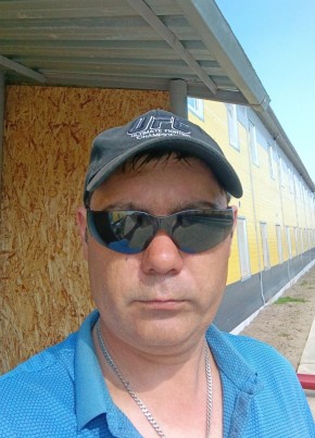 Артём из Ангарска 42 года