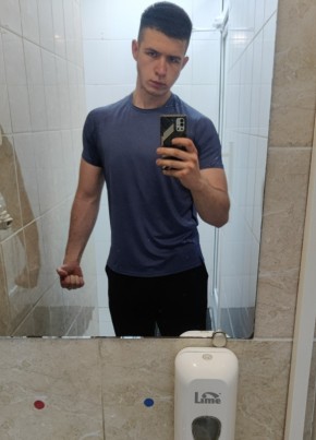 Андрей из Арзамаса 22 года
