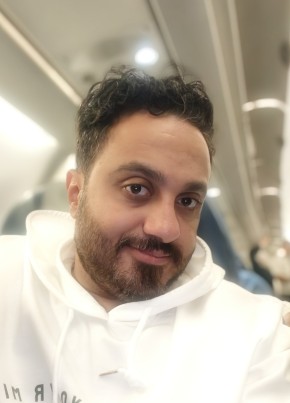 Mostafa из دبي 34 года