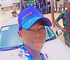 Mudashir, 19, Nikki