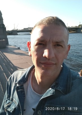 Евгений из Санкт-Петербурга 42 года