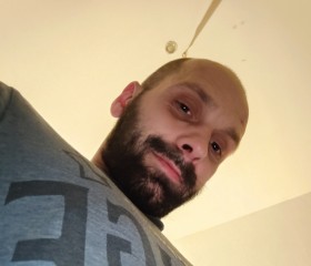 Wojciechhy, 35, London