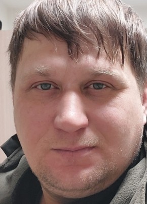Aleksei из Омска 42 года