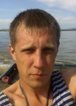 Антон, 38, Россия, Амурск