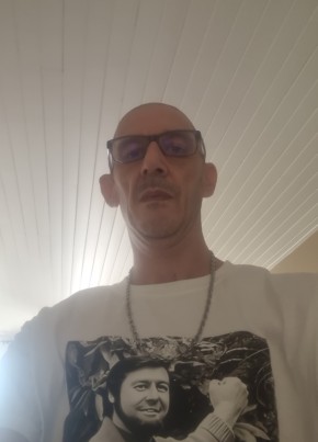 CHILL из Paris 49 лет