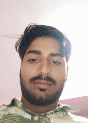 Krishan Prajapat, 25, India, Marathi, Maharashtra