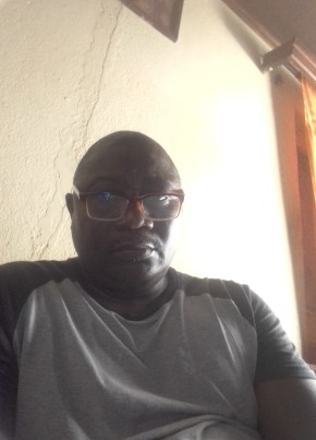 Dzadon, 63, Republic of Cameroon, Douala