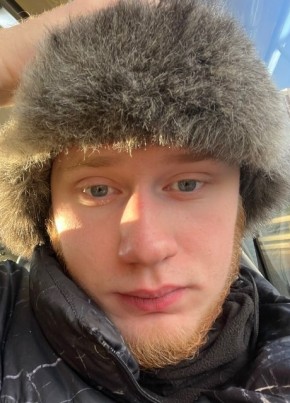 Данил из Москвы 22 года