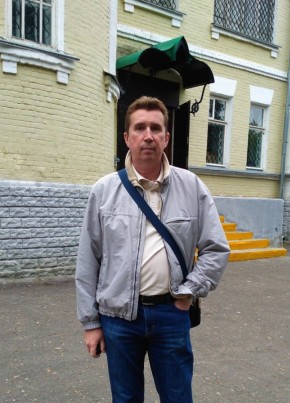 Миша, 61, Россия, Москва