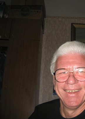 Андрей, 65, Россия, Санкт-Петербург