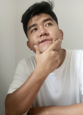 Zwe из Naypyitaw 26 лет