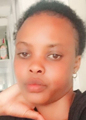 Trivia из Nairobi 23 года