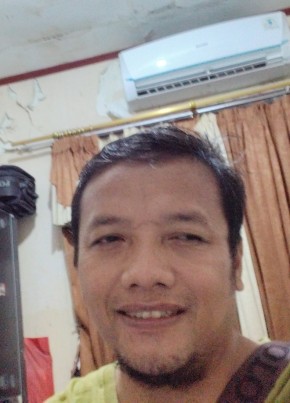Fendi ritonga, 46, Indonesia, Kota Bekasi