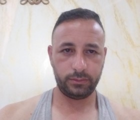 Silva, 41, Reghaia