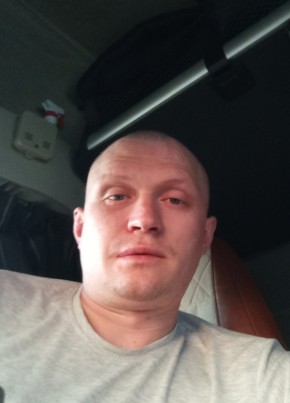 Сергей, 32, Россия, Артем