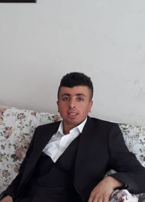 Fereç, 25, Türkiye Cumhuriyeti, İstanbul