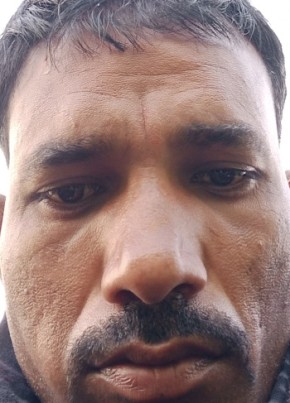 Vijay Kumar Vija, 28, India, Jhālāwār