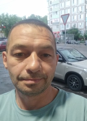 Роман из Алексина 46 лет