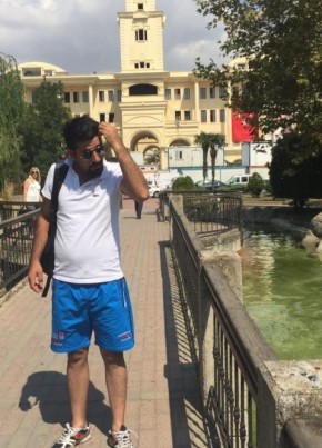 Adem, 33, Türkiye Cumhuriyeti, İstanbul