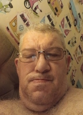 Mark из Stoke-on-Trent 57 лет