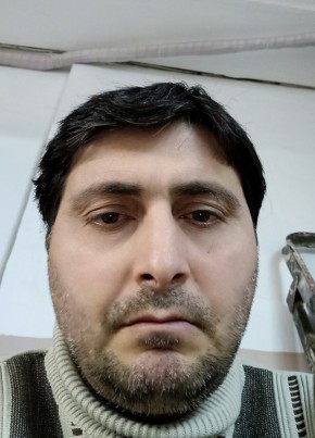 Metin, 29, Türkiye Cumhuriyeti, İstanbul