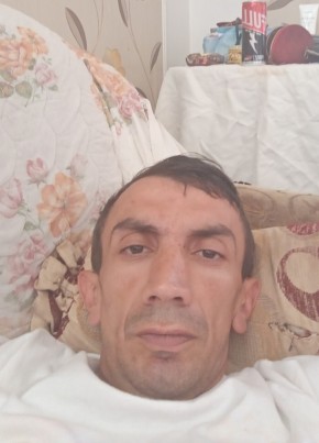Unknown из Gəncə 18 лет