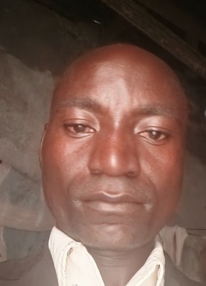 Mux ronez из Kampala 32 года