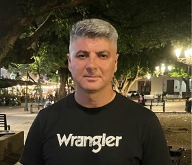 Clooney, 45, Antalya