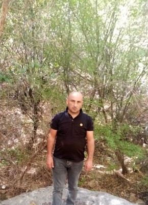 Artur, 35, Georgia, Tbilisi