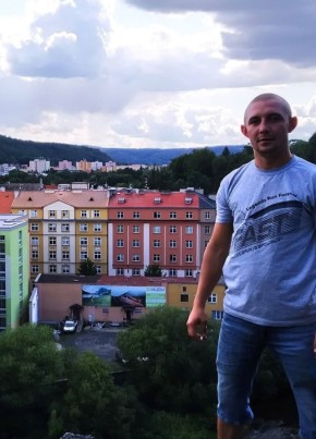 Іван, 28, Česká republika, Karlovy Vary