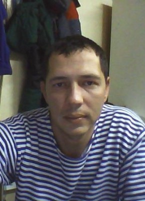 Артём, 46, Россия, Дальнегорск
