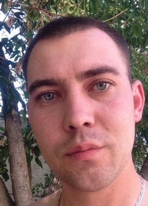 Александр, 29, Россия, Нариманов